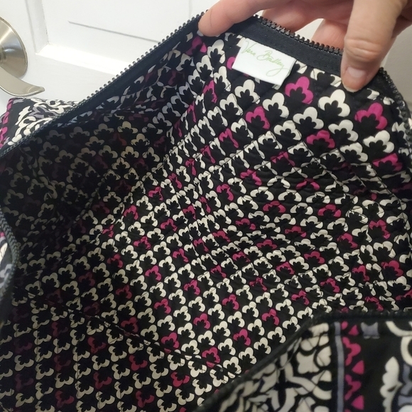 Vera Bradley Retired Pattern "Canterbury Magenta" Duffle Bag, Versatile - Picture 8 of 9